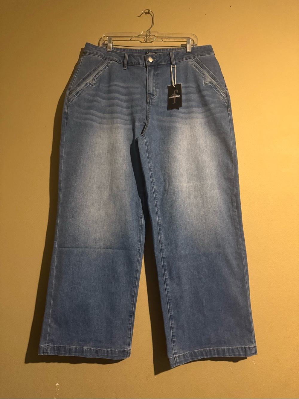 Flamingals, Women’s 3XL, Blue denim jeans with cute pocket designs. New.